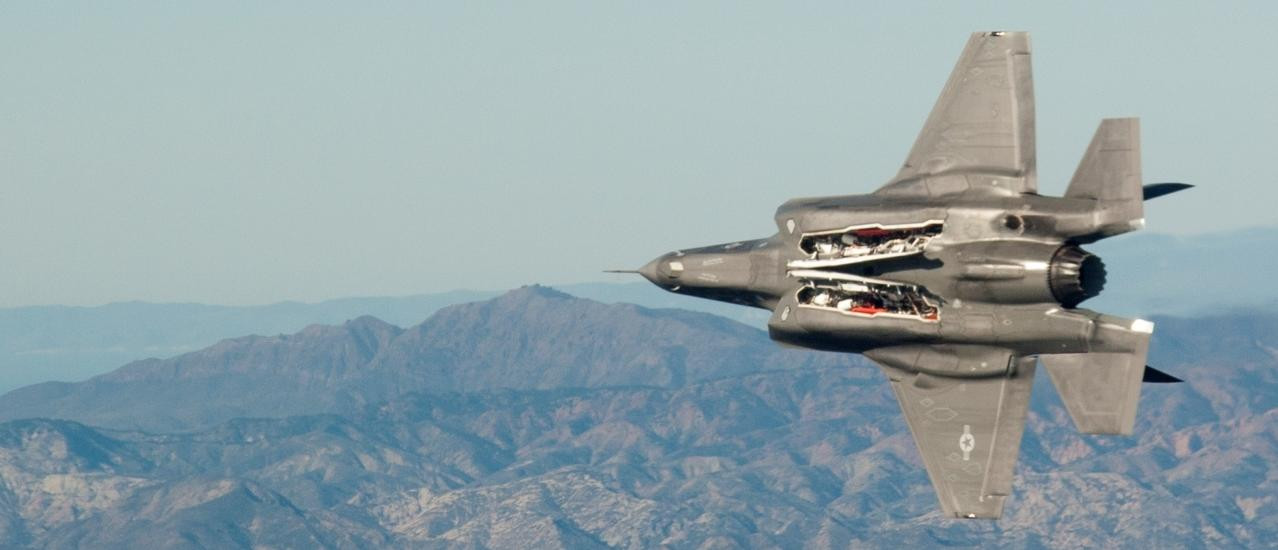 Tο «άπιαστο» F-35A σε ένα… κρεσέντο ελιγμών (βίντεο)